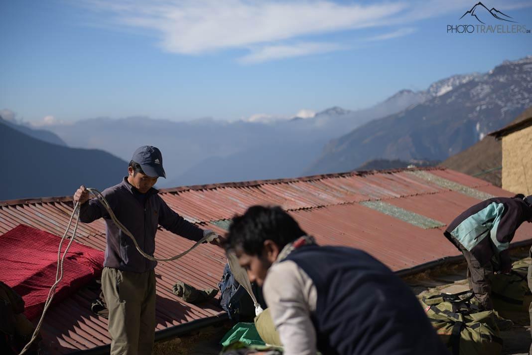 Qual é o custo de uma viagem ao Campo Base do Everest no Nepal?