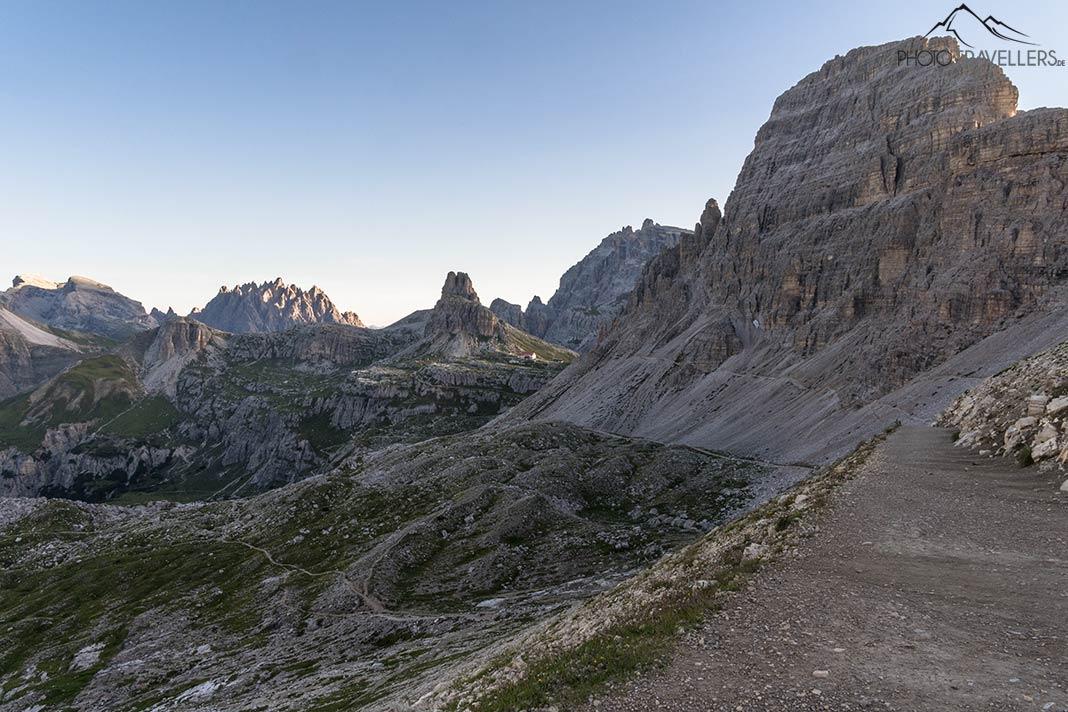 Caminata Circular de las Tres Cimas [fácil, 330 Hm, 3h]
