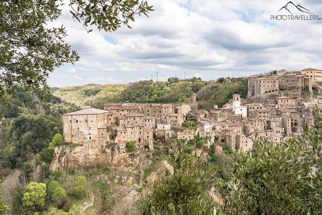 Vue sur Sorano en Toscane