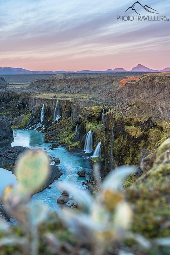 Le Sigöldugljúfur en Islande à la lumière du soir