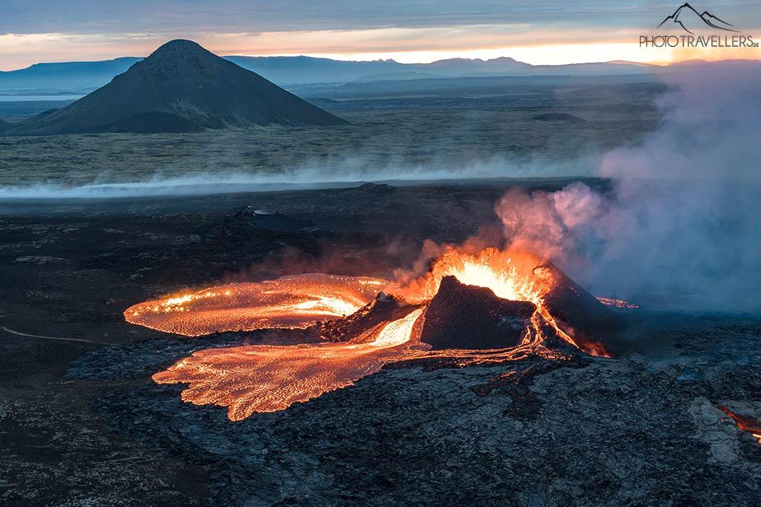 Le volcan juste après l'effondrement de la paroi