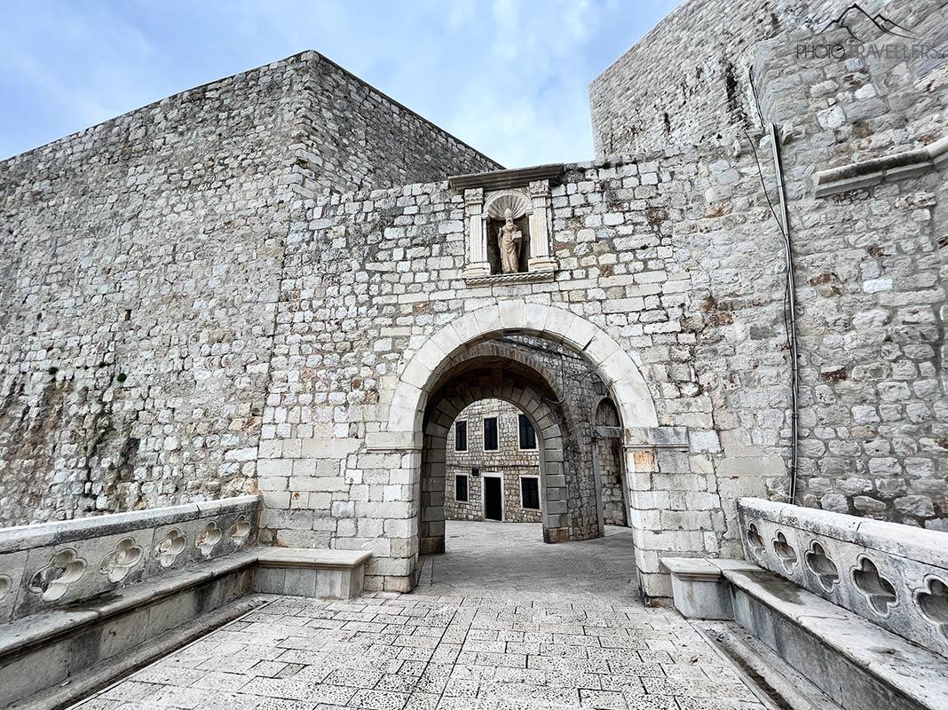 La porte Ploče à Dubrovnik