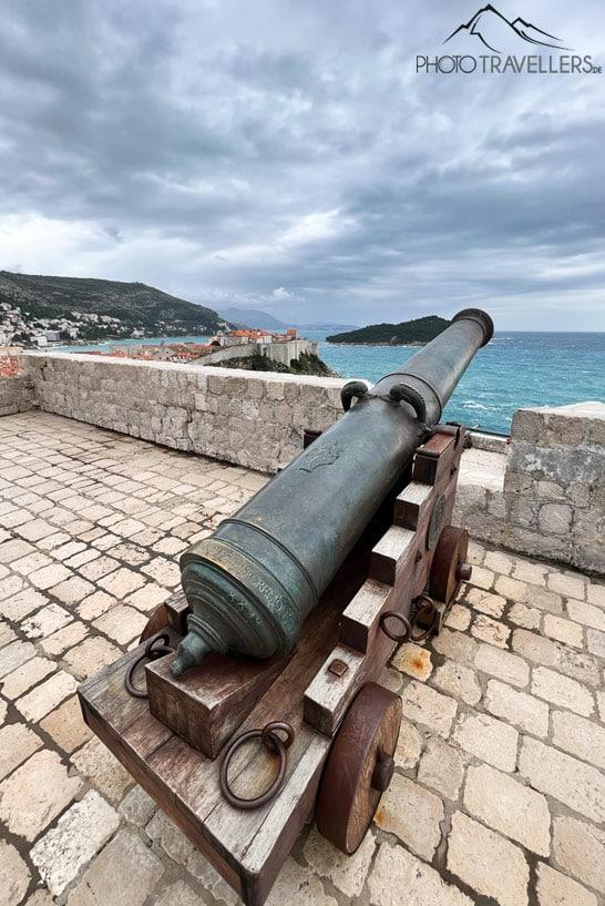 Un canon sur la forteresse Lovrijenac
