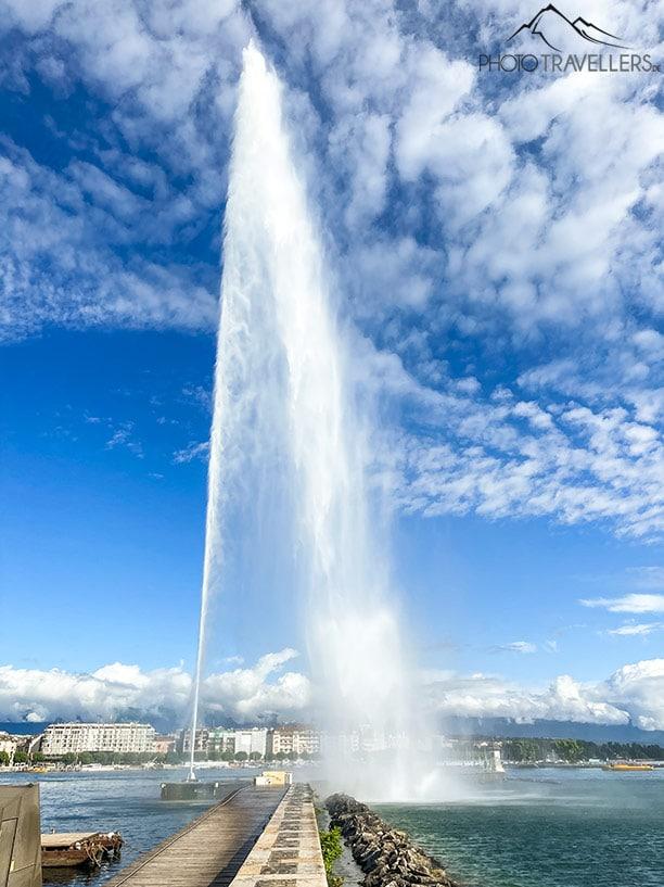 La fontaine Jet d'Eau de près