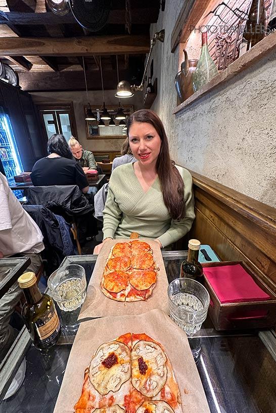 A blogueira de viagens Biggi Bauer no Pinsitaly Trevi em Roma
