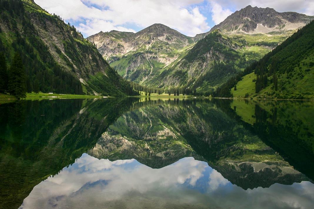 El Vilsalpsee está en el valle de Tannheim