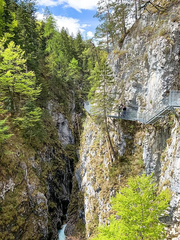 Le pont de fer dans la Leutaschklamm