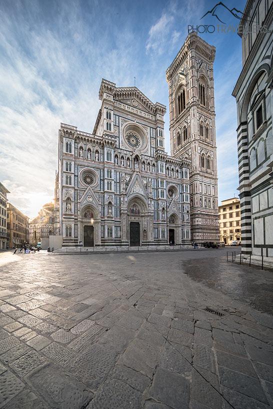 A Catedral de Santa Maria del Fiore em Florença pela manhã