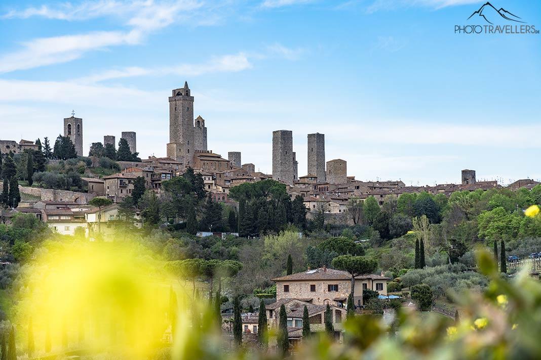 La vista del lugar San Gimignano con sus torres