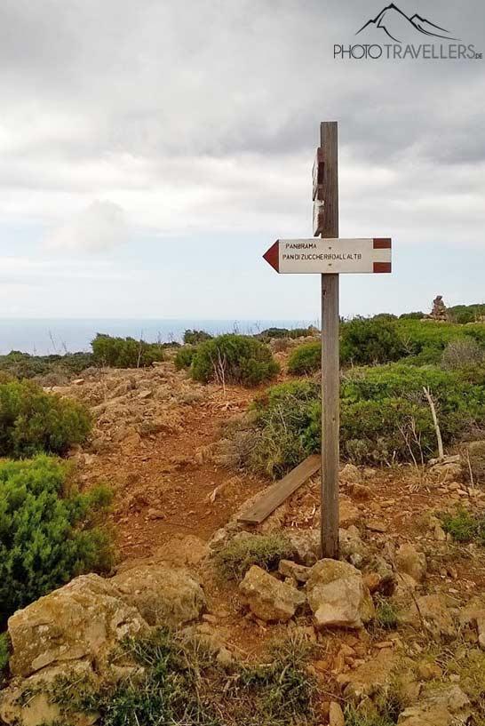 Un panneau indiquant Pan di Zucchero dall'alto