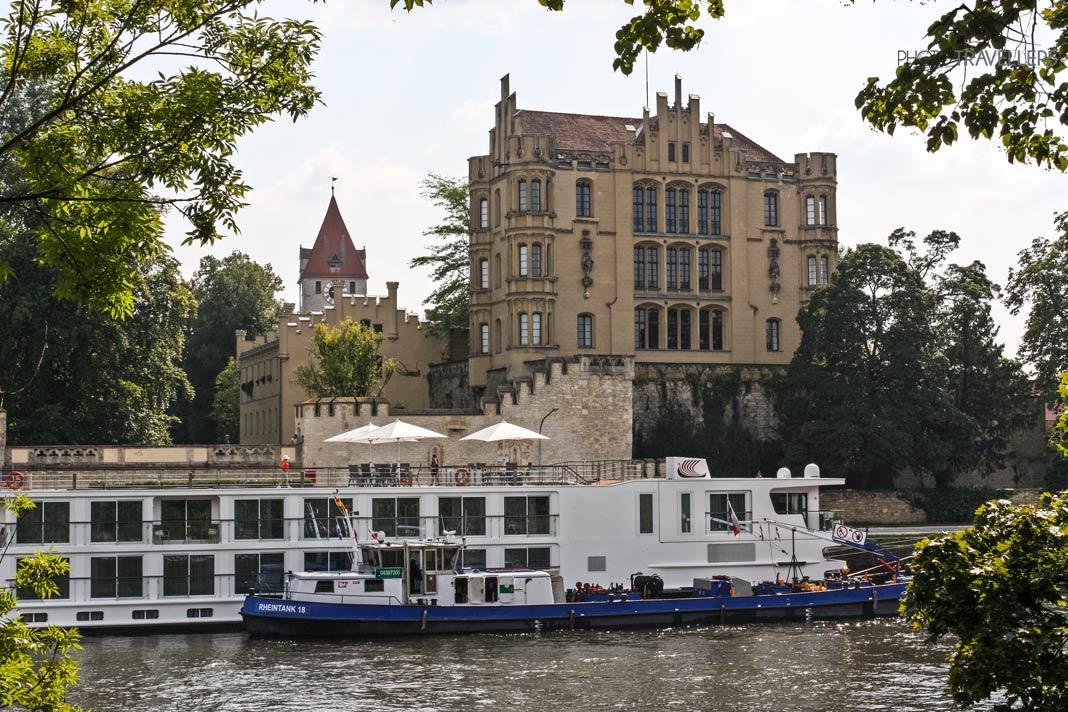 Vue sur la villa royale