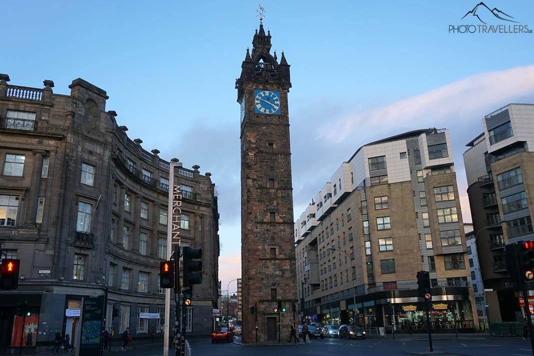 Le clocher Tolbooth Steeple à Glasgow au crépuscule