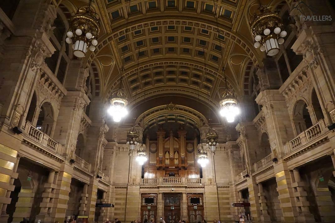 L'orgue dans la grande halle de la Kelvingrove Art Gallery à Glasgow