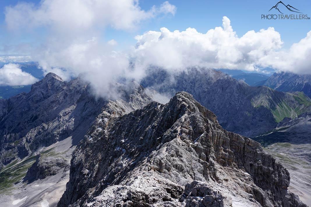 La vue depuis le Zugspitze sur le Jubiläumsgrat