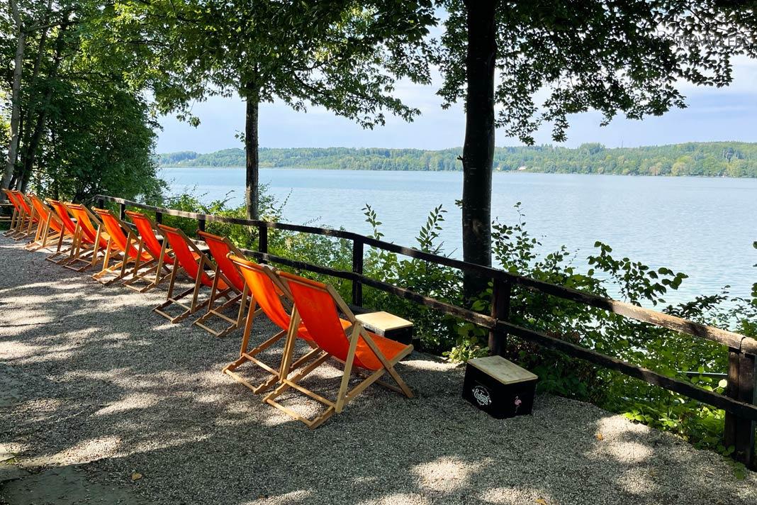 Cadeiras de praia no LieblingsPlatz Pilsensee