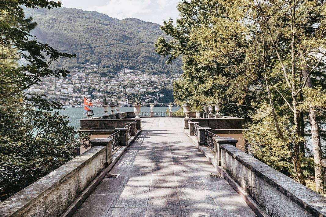 Un point de vue sur l'une des îles de Brissago