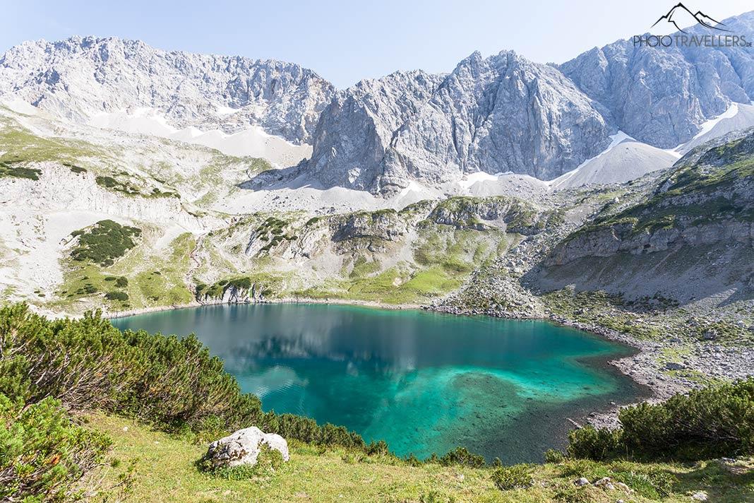 Le Drachensee dans un cadre montagneux magnifique