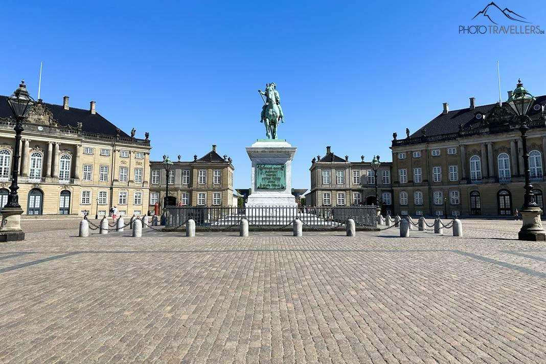 Le château Amalienborg à Copenhague