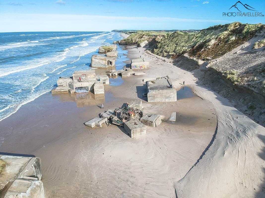 Anciens bunkers de la Seconde Guerre mondiale sur la plage de Furreby