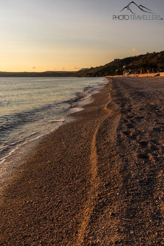 Atardecer en la Playa Lourdas
