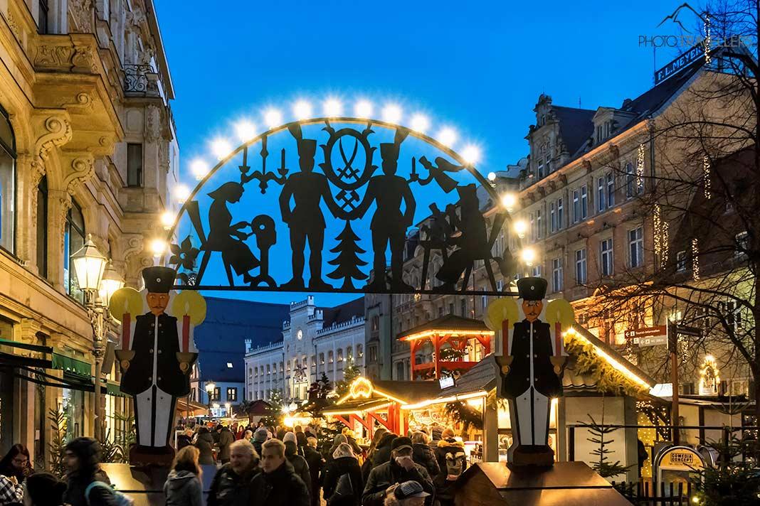 La entrada al mercadillo navideño de Zwickau