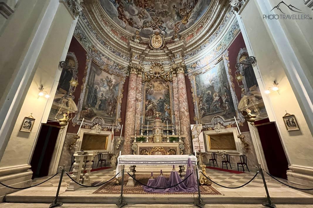 L'autel de l'église de Saint Ignace à Dubrovnik