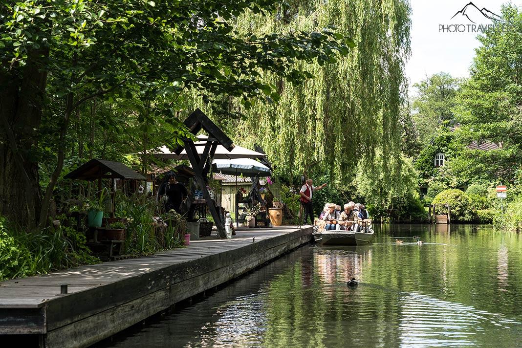 Un bateau accoste dans le Spreewald