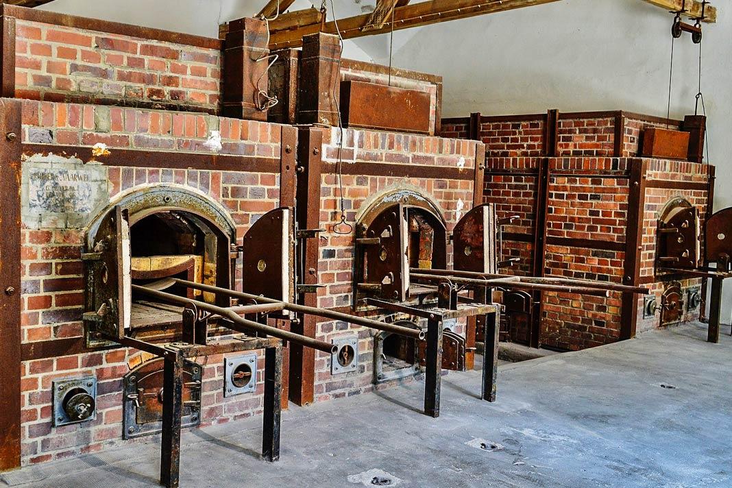 Un lieu macabre : les crématoires à Dachau