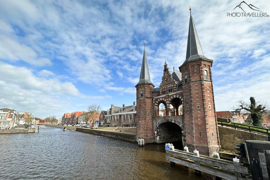 La porte d'eau dans la ville néerlandaise de Sneek