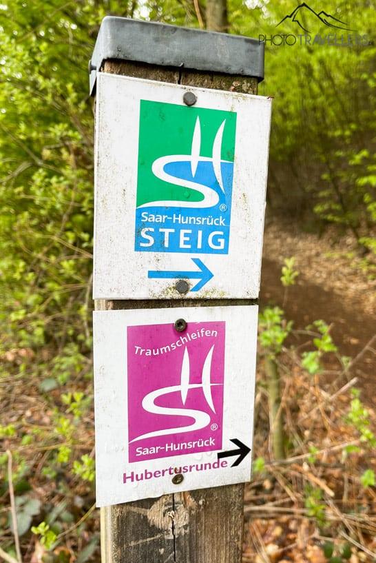 Une balise de chemin du Saar-Hunsrück-Steig