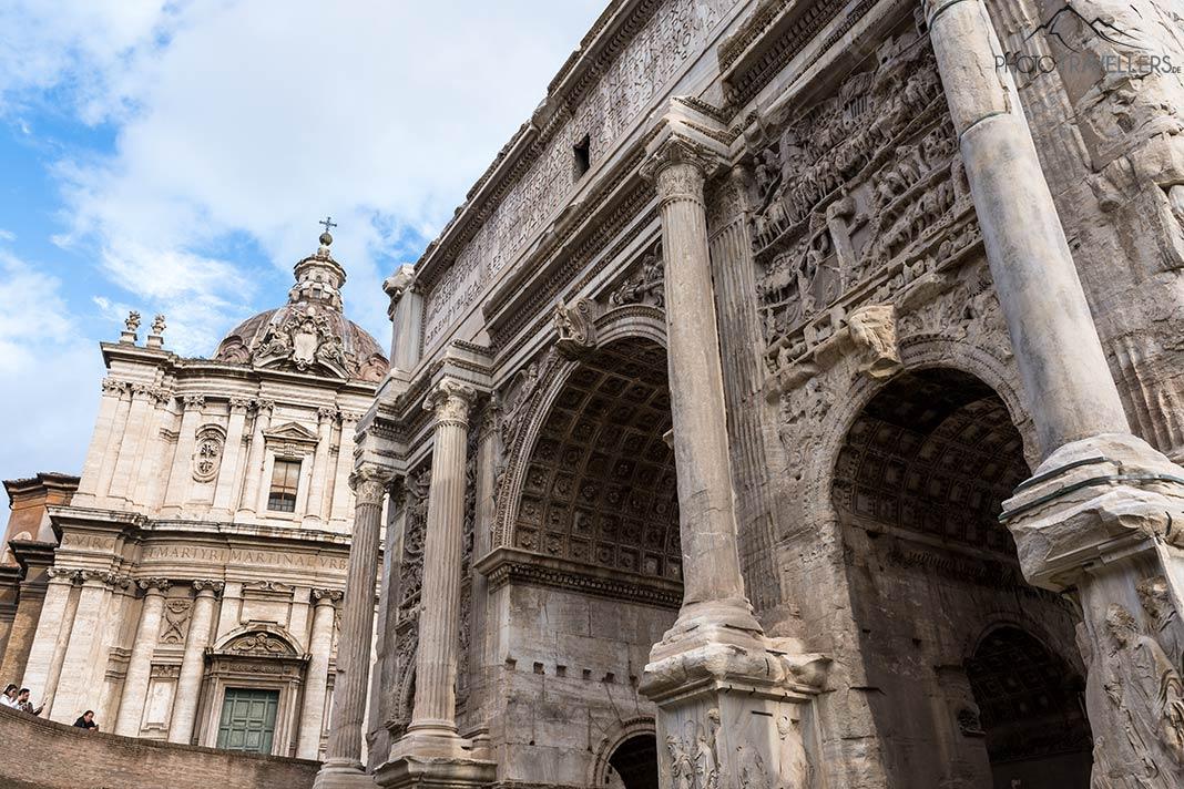 L'Arc de Septime Sévère sur le Forum Romain à Rome