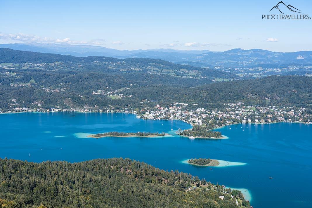 A vista de cima da Ilha das Flores no Wörthersee