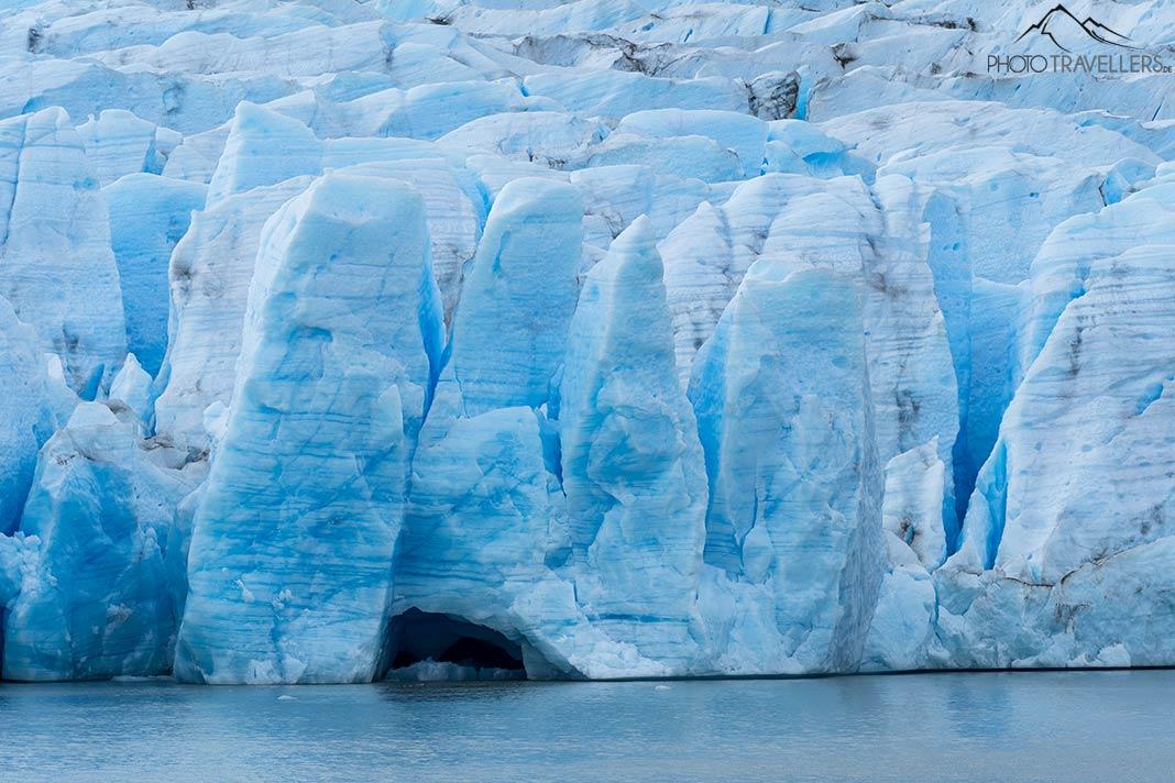 As torres de gelo azuis do Glaciar Grey