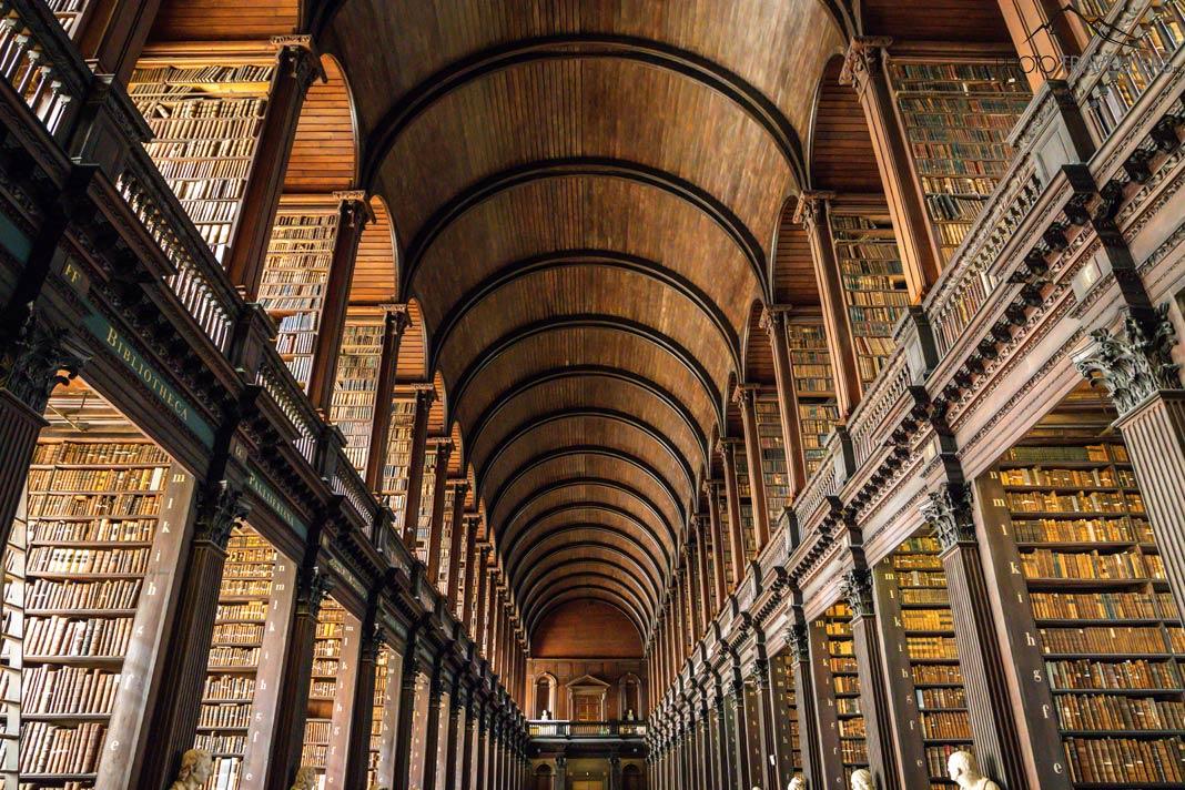 La bibliothèque du Trinity College à Dublin
