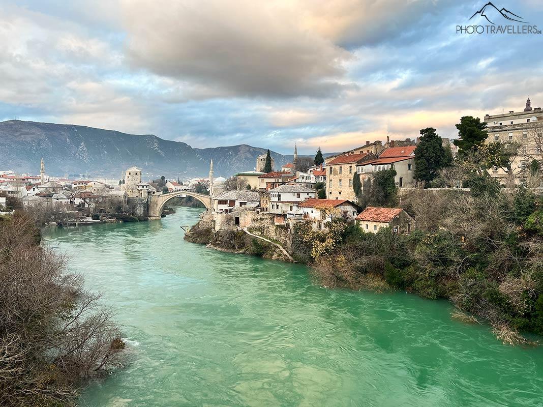 Vue sur le célèbre pont Stari Most à Mostar en Bosnie
