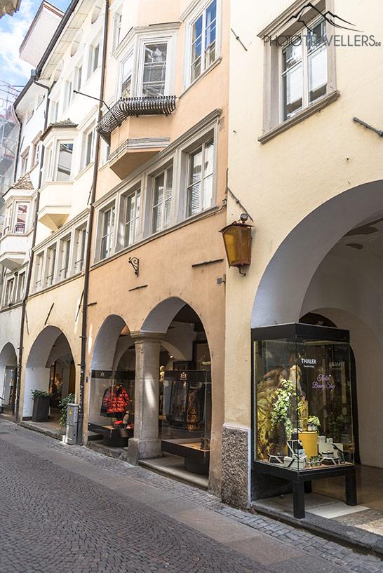 La Calle de la Laubengasse en Bolzano es una atracción