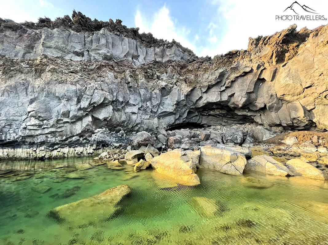 La Laguna Verde en Playa de Echentive en La Palma