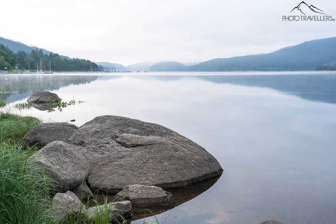 La atmósfera matutina en Schluchsee