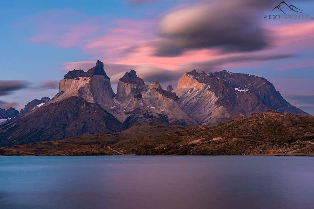 Les Cuernos dans le parc national Torres del Paine au Chili