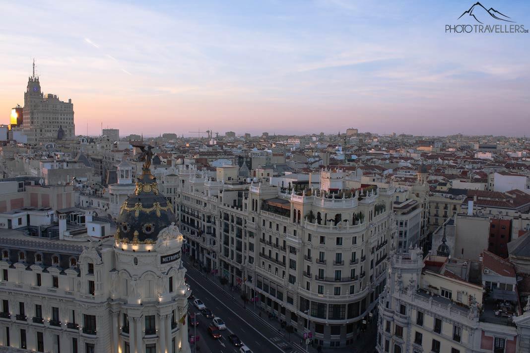 Vue depuis la terrasse du Círculo de Bellas Artes sur Madrid