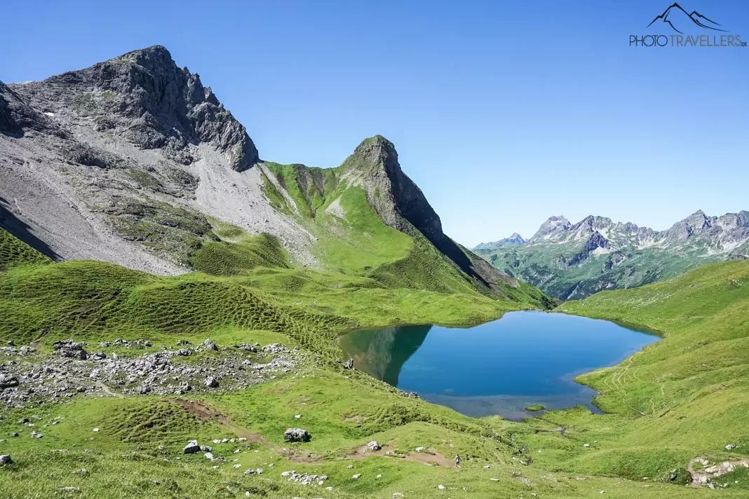Vue sur le Rappensee dans les Alpes de l'Allgäu