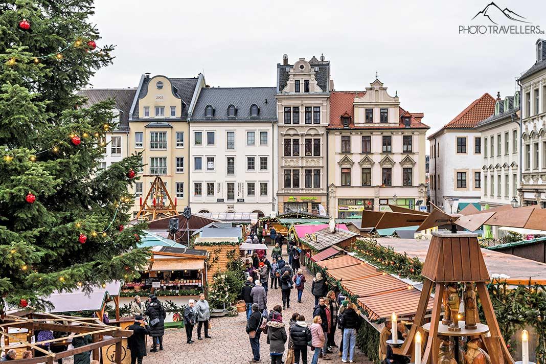 Visiteurs au marché de Noël de Plauen