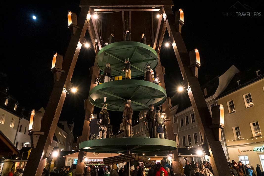 La pyramide sur le marché de Noël de Schneeberg
