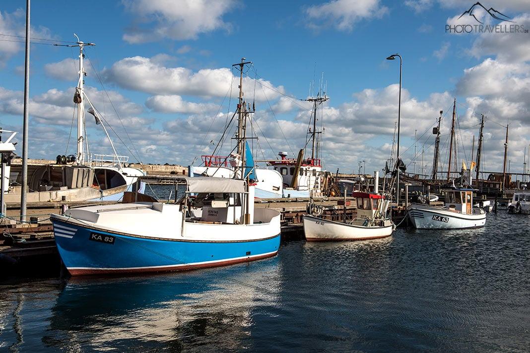 Bateaux dans le port d'Odden