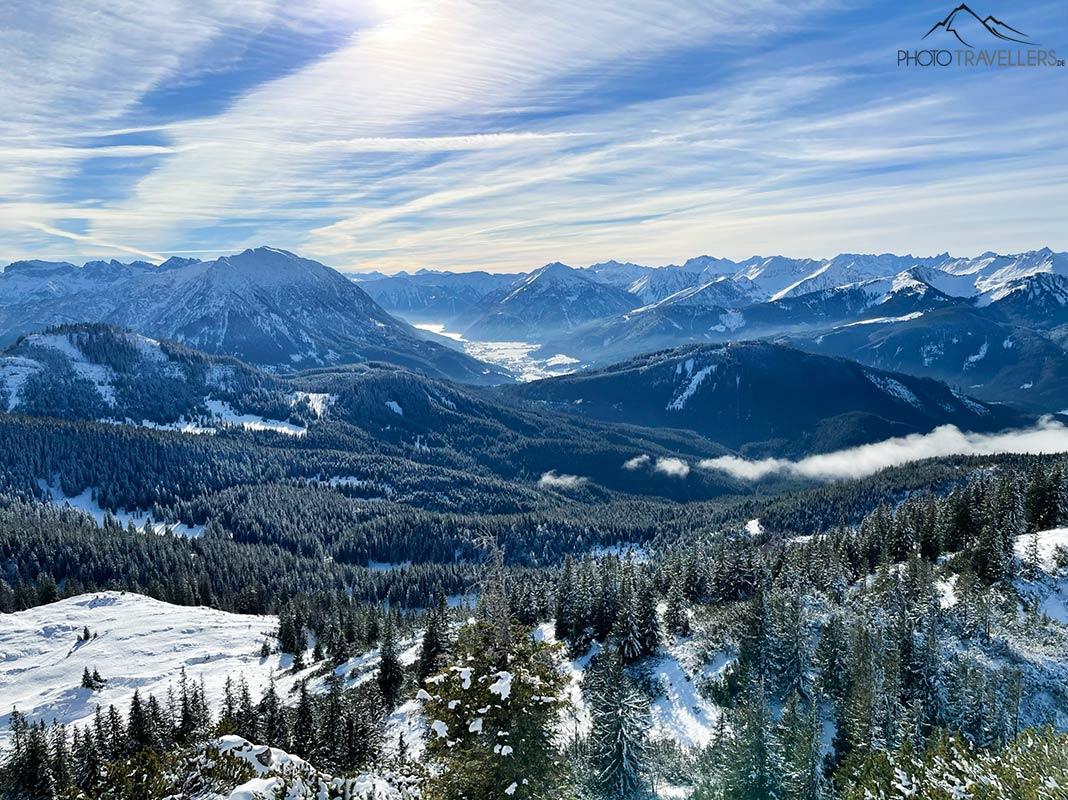 Vue depuis le sommet du Schildenstein sur la chaîne principale des Alpes