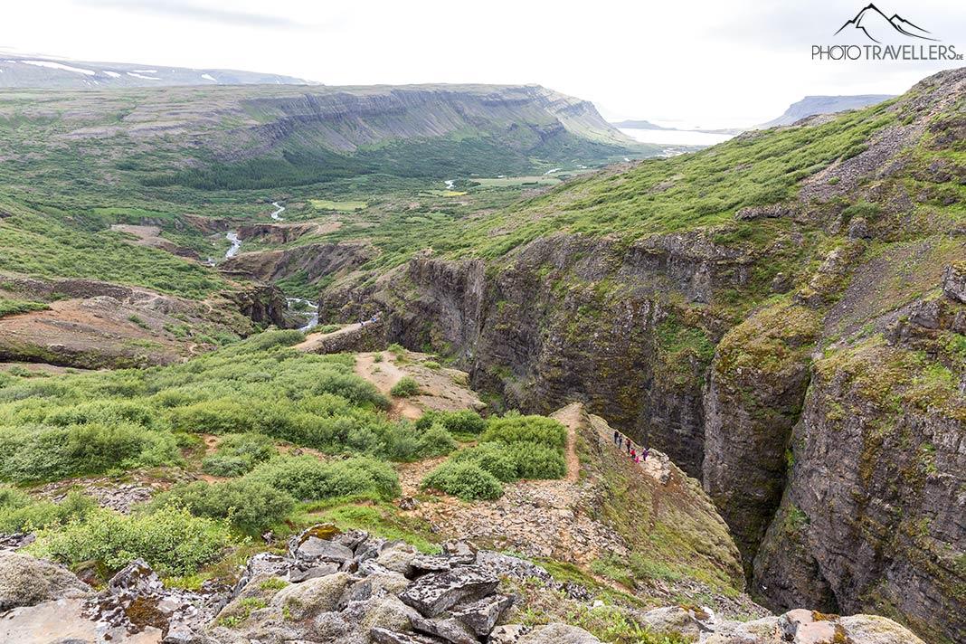 A vista do caminho para o Glymur