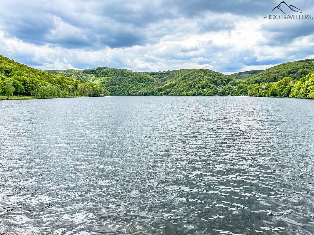 Vista sobre o Lago da represa Obermaubach