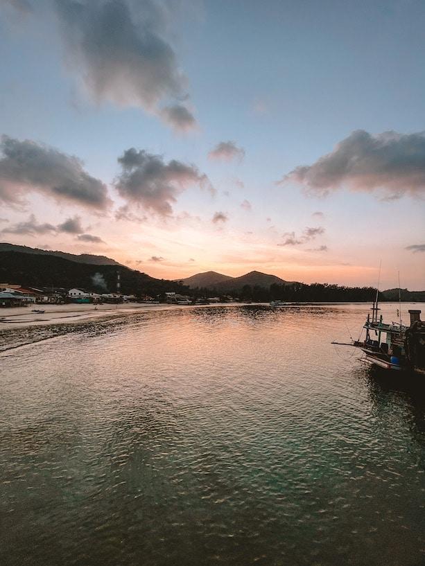 Coucher de soleil sur la plage de Koh Phangan