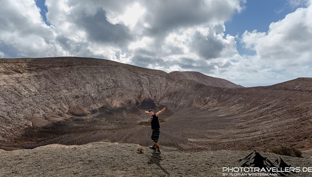 Biggi en el borde del cráter de Caldera Blanca