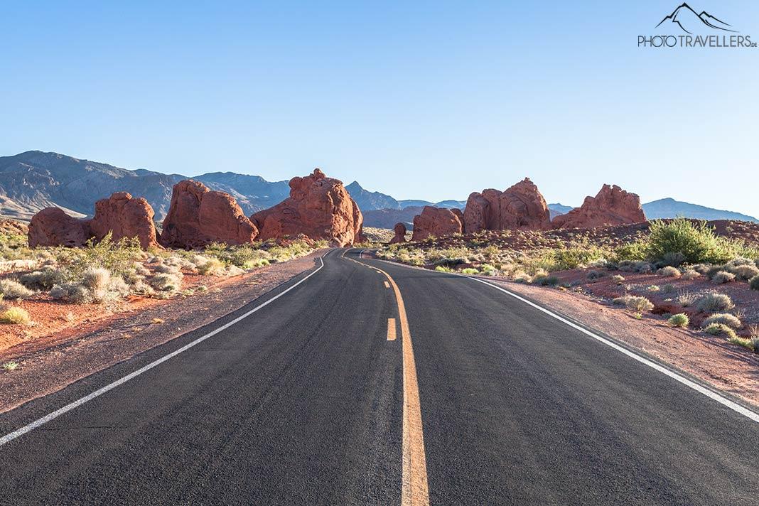 La vue sur les Seven Sisters dans le Valley of Fire, situées directement au bord de la route